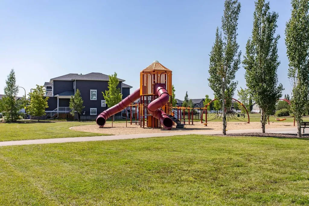 217 Van Slyke Way Red Deer AB T4R 0N8