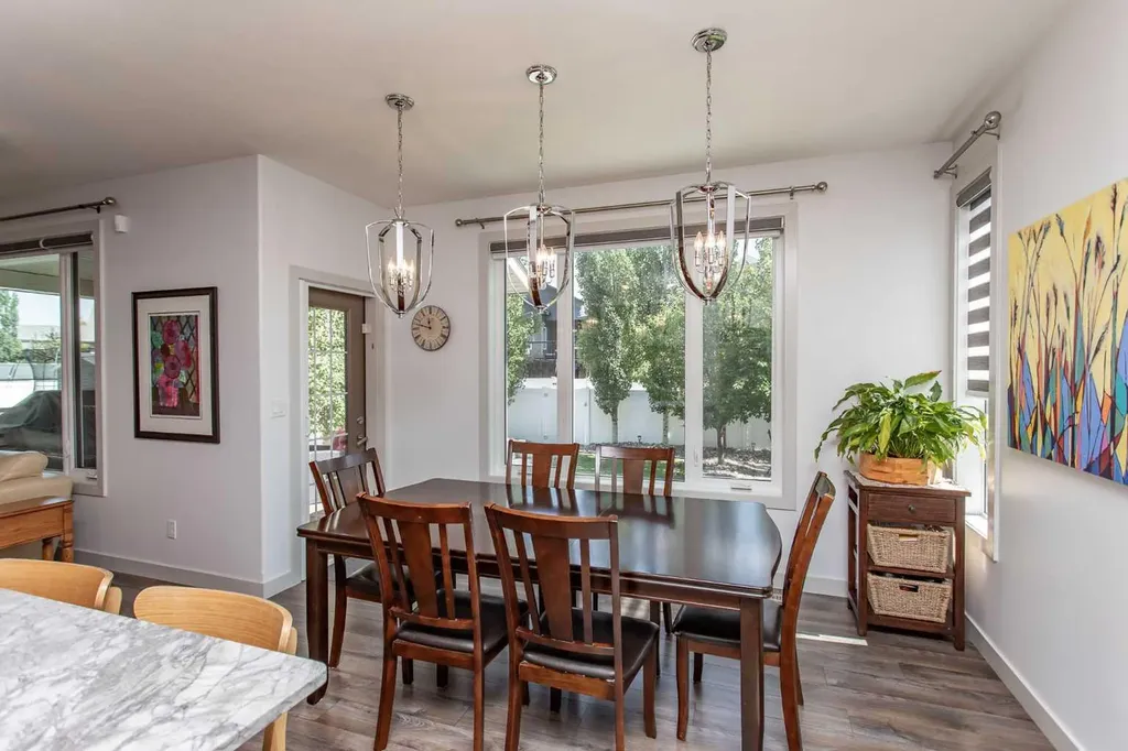 217 Van Slyke Way Red Deer AB T4R 0N8