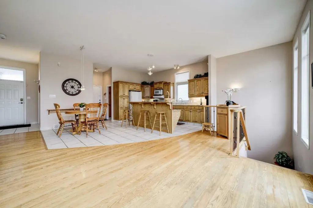 50 Sarcee Place W Lethbridge AB T1K 7B6