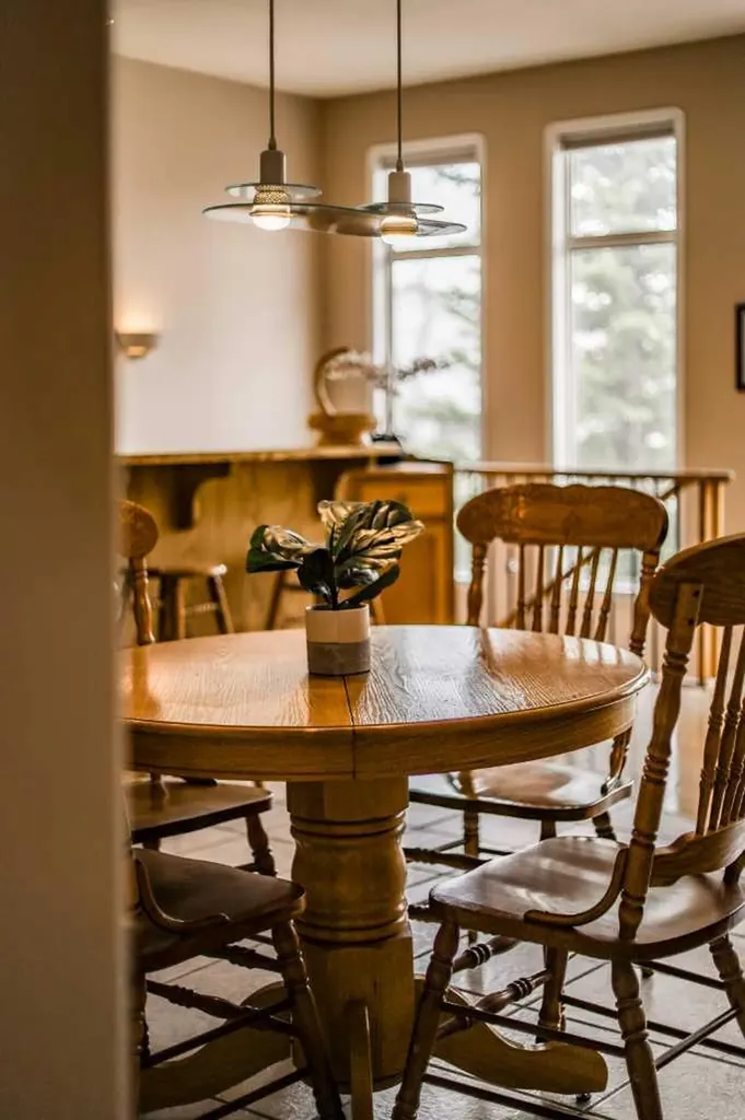50 Sarcee Place W Lethbridge AB T1K 7B6
