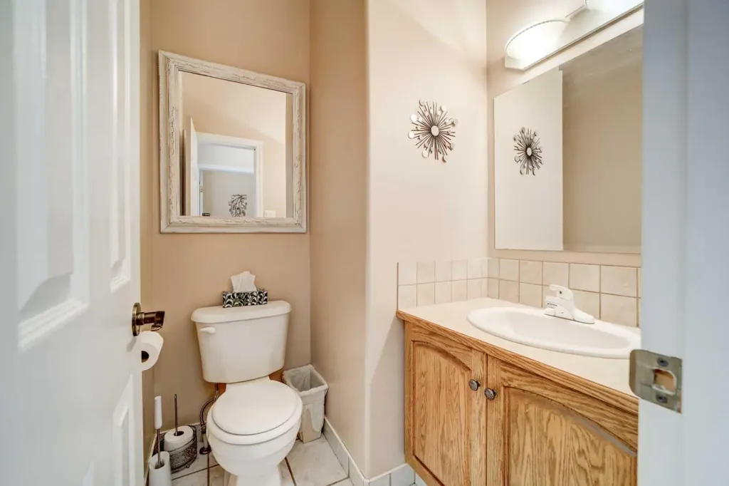 50 Sarcee Place W Lethbridge AB T1K 7B6
