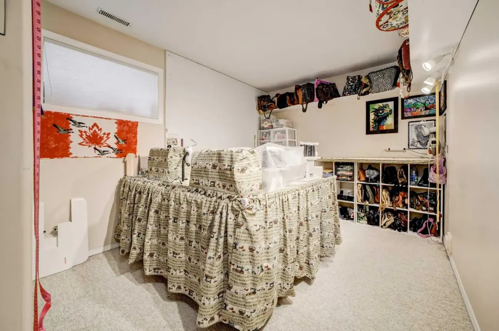 50 Sarcee Place W Lethbridge AB T1K 7B6
