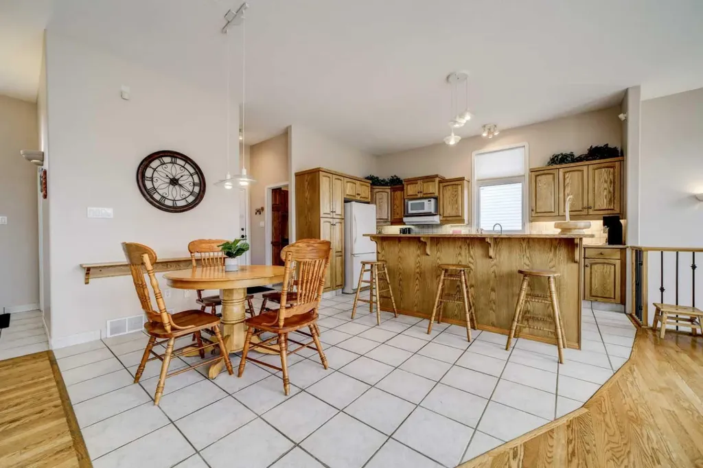 50 Sarcee Place W Lethbridge AB T1K 7B6