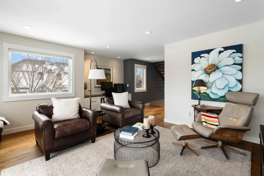 2201 Bowness Road NW Calgary AB T2N 3L4
