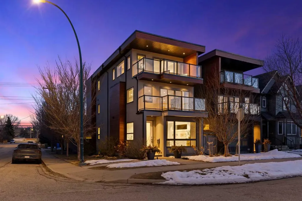 2201 Bowness Road NW Calgary AB T2N 3L4