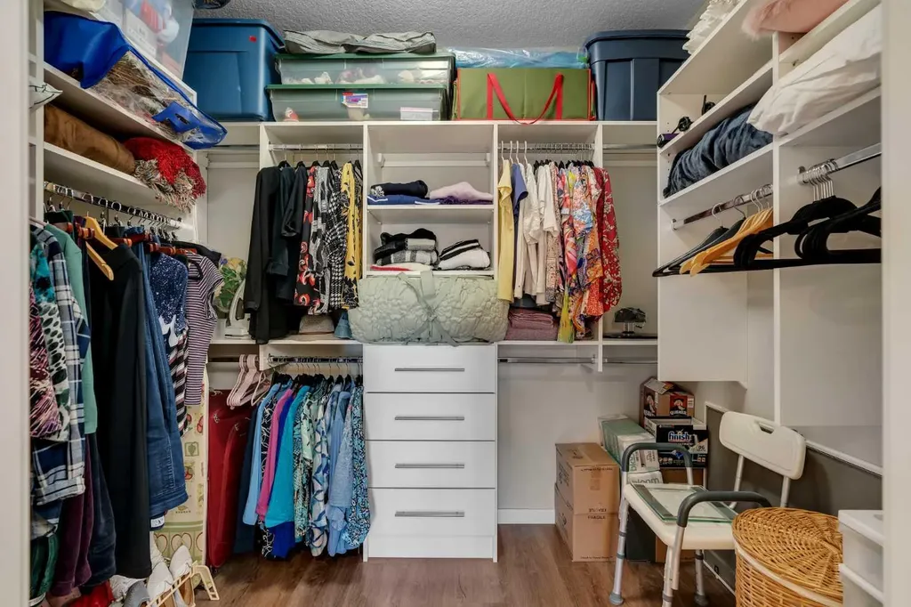 12 Mahogany Path SE Calgary AB T3M 3A4