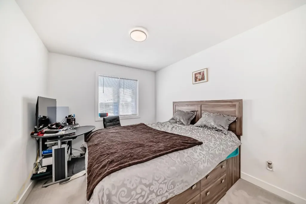 118 Chelsea Mews Chestermere AB T1X 3H2