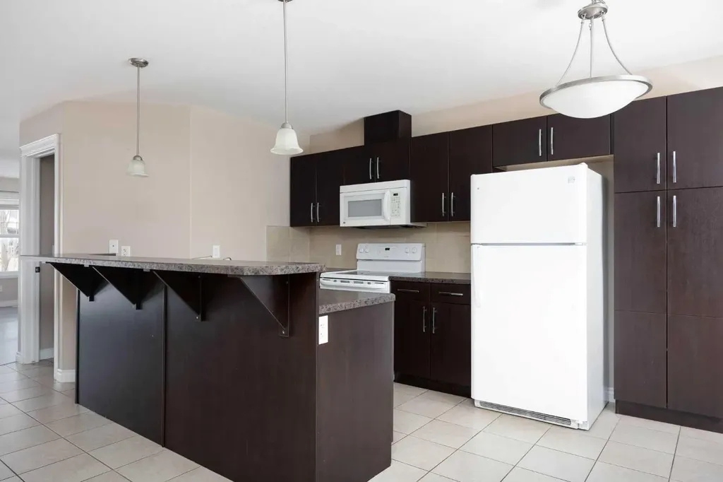 180 Riverstone Ridge Fort Mcmurray AB T9K 0V6