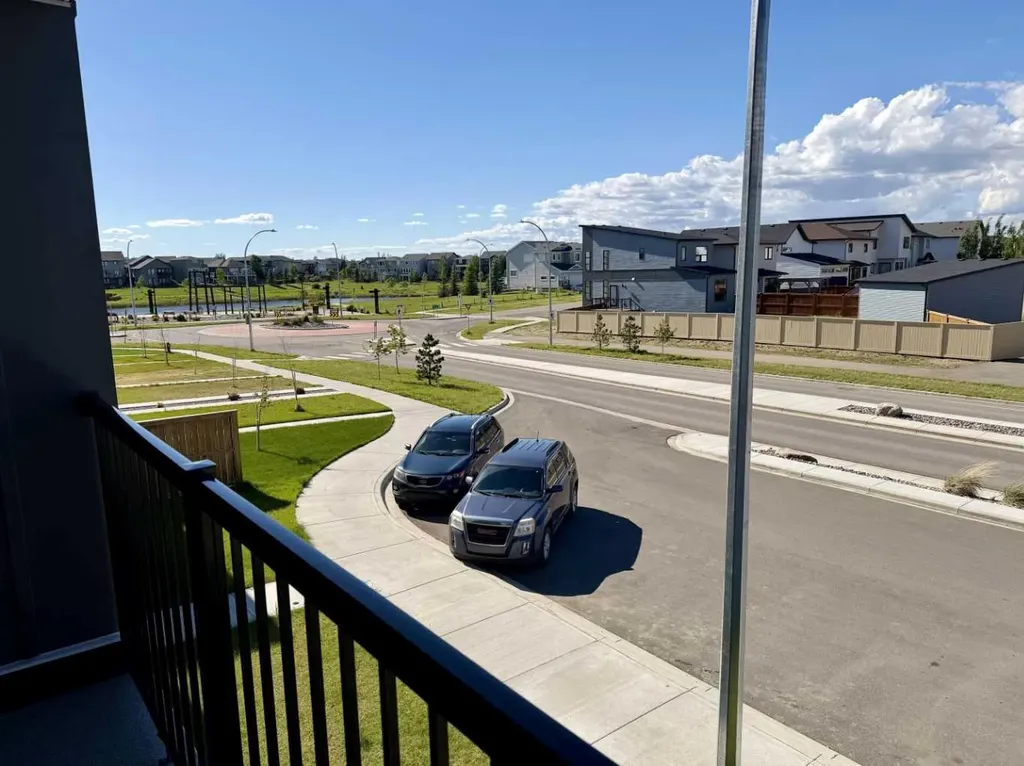 1036 Coalbrook Gate W Lethbridge AB T1J 5X2