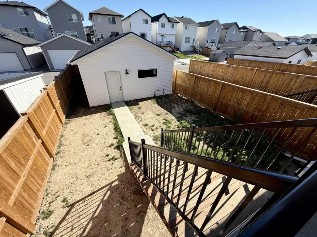 1036 Coalbrook Gate W Lethbridge AB T1J 5X2