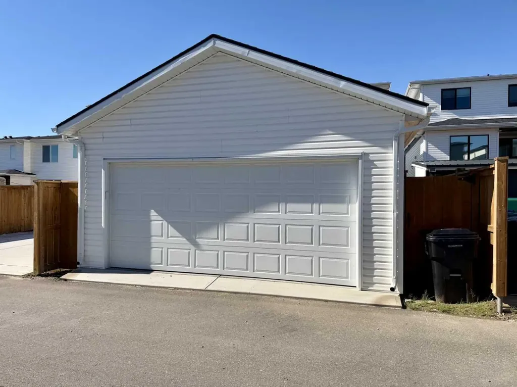 1036 Coalbrook Gate W Lethbridge AB T1J 5X2