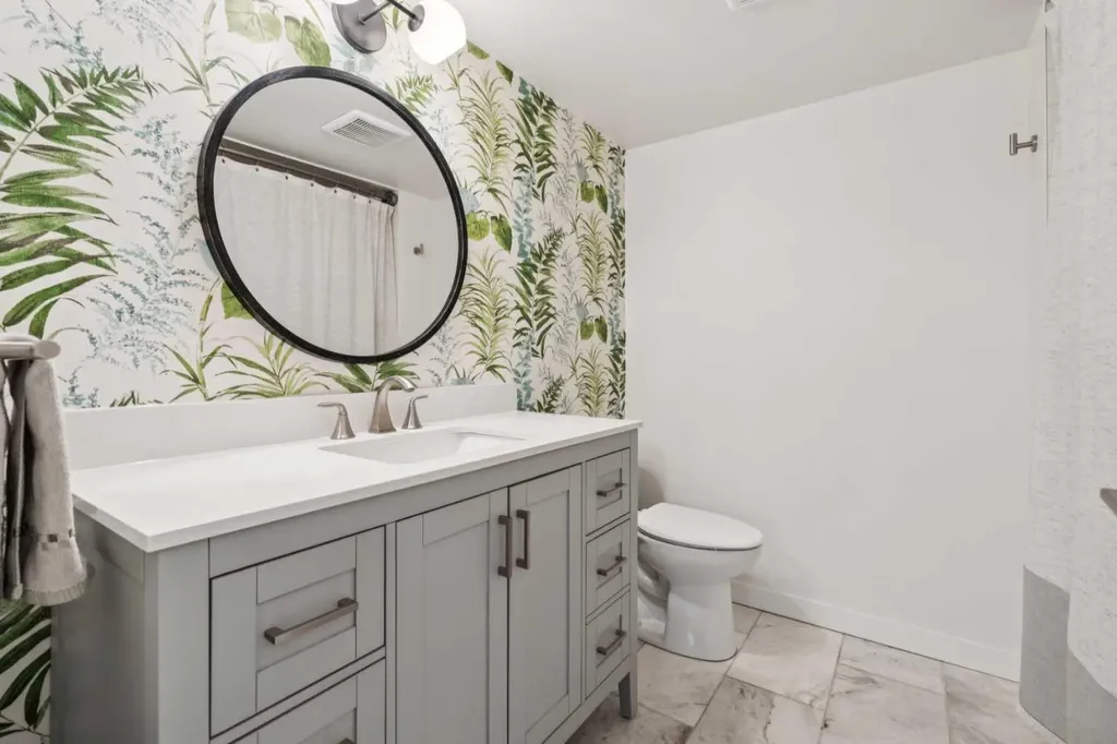 320 Meredith Road NE Calgary AB T2E 5A6