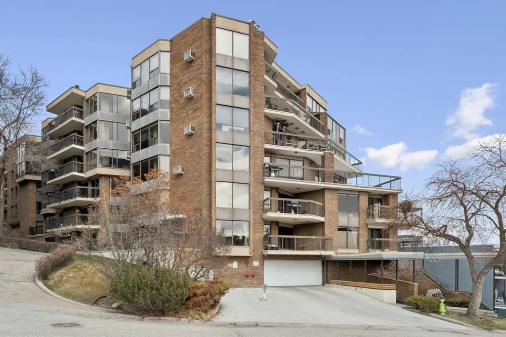 320 Meredith Road NE Calgary AB T2E 5A6