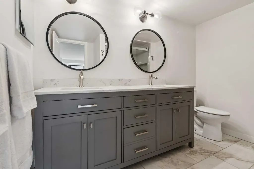 320 Meredith Road NE Calgary AB T2E 5A6