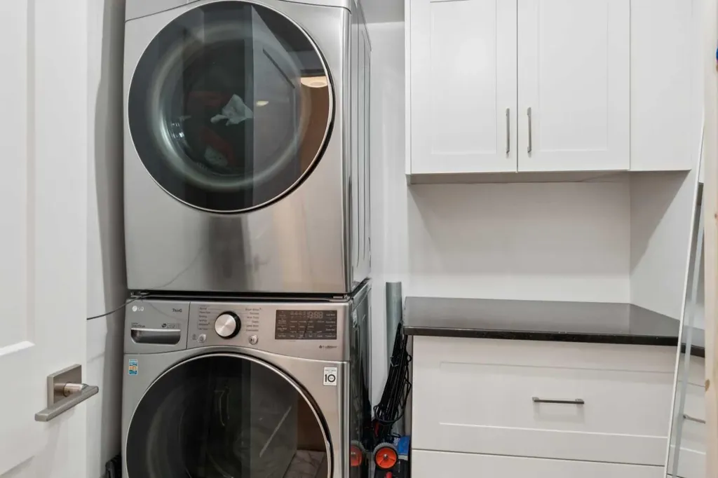 320 Meredith Road NE Calgary AB T2E 5A6