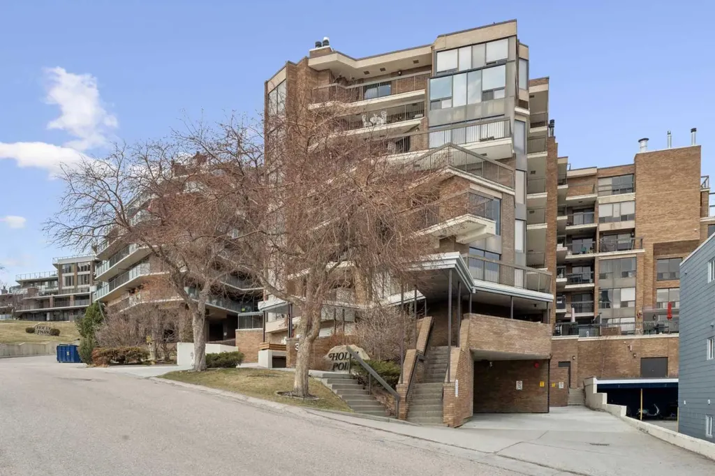 320 Meredith Road NE Calgary AB T2E 5A6
