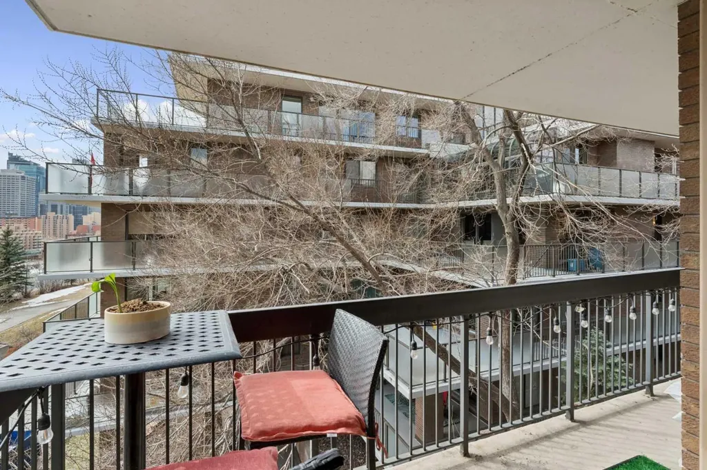 320 Meredith Road NE Calgary AB T2E 5A6