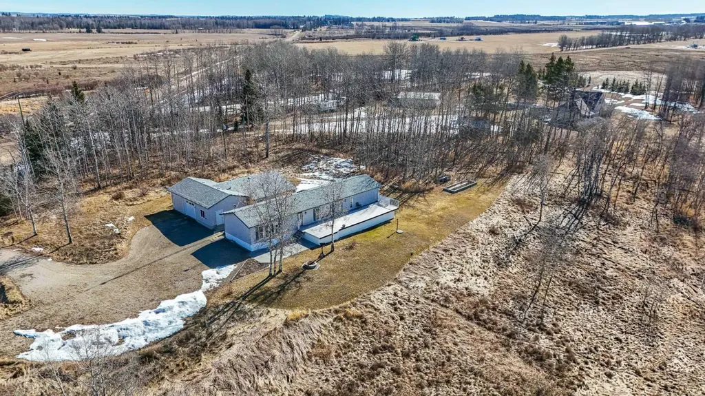 55001 Township Road 40-0 Rural Clearwater County AB T4T 2A1