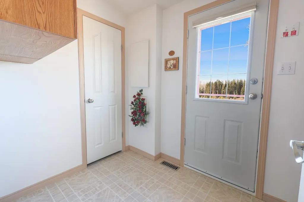 55001 Township Road 40-0 Rural Clearwater County AB T4T 2A1