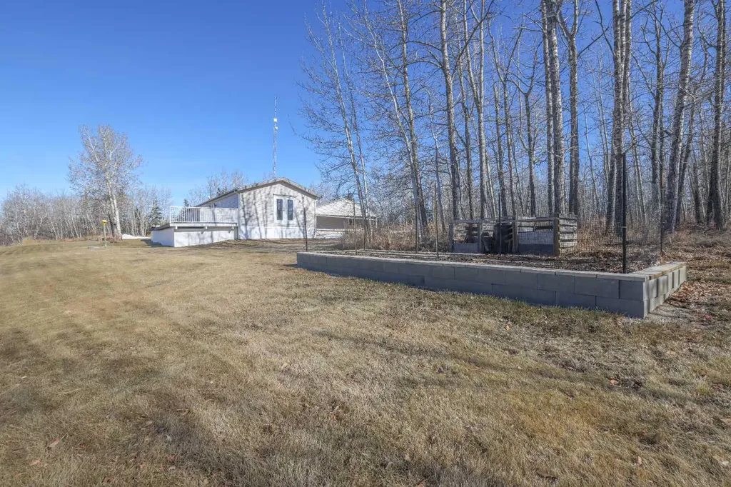 55001 Township Road 40-0 Rural Clearwater County AB T4T 2A1