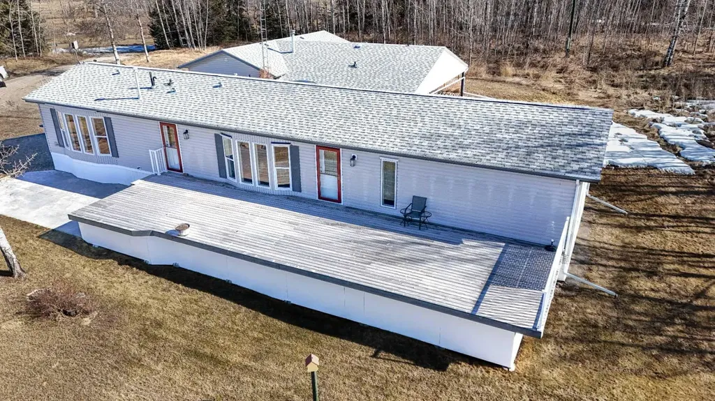 55001 Township Road 40-0 Rural Clearwater County AB T4T 2A1