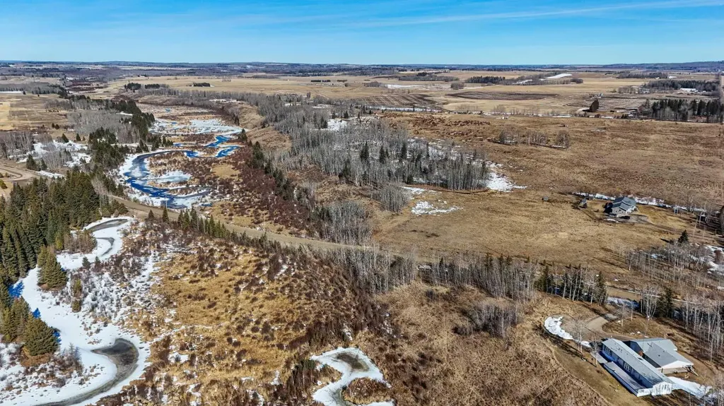55001 Township Road 40-0 Rural Clearwater County AB T4T 2A1