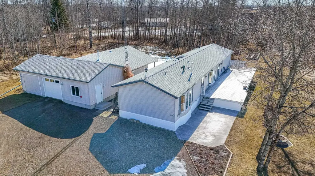 55001 Township Road 40-0 Rural Clearwater County AB T4T 2A1