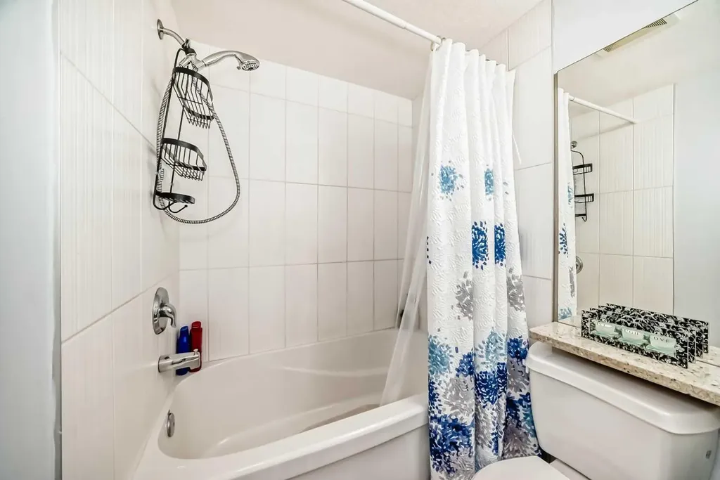 7716 Bowness Road NW Calgary AB T3B 0H1