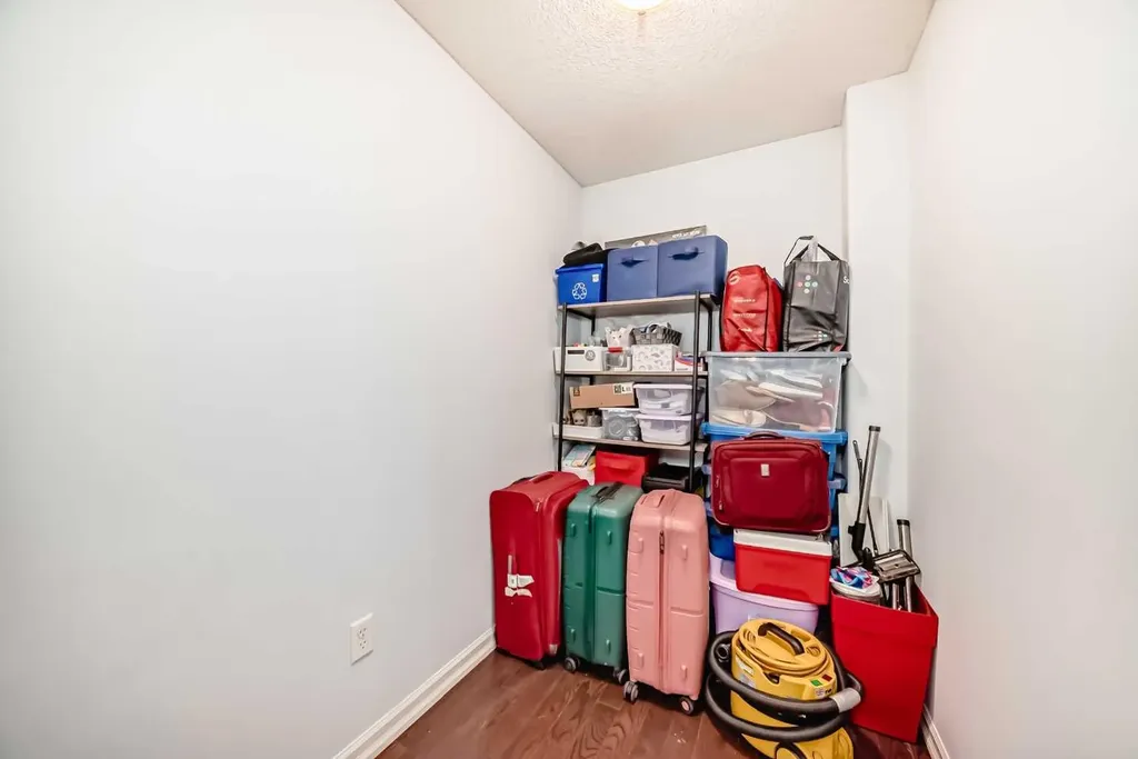 7716 Bowness Road NW Calgary AB T3B 0H1