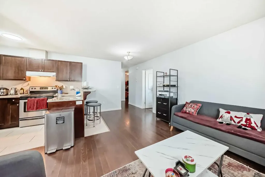 7716 Bowness Road NW Calgary AB T3B 0H1