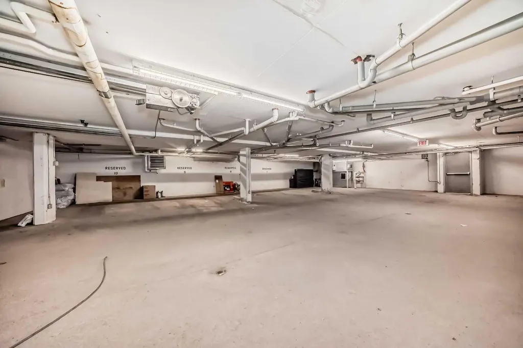 7716 Bowness Road NW Calgary AB T3B 0H1