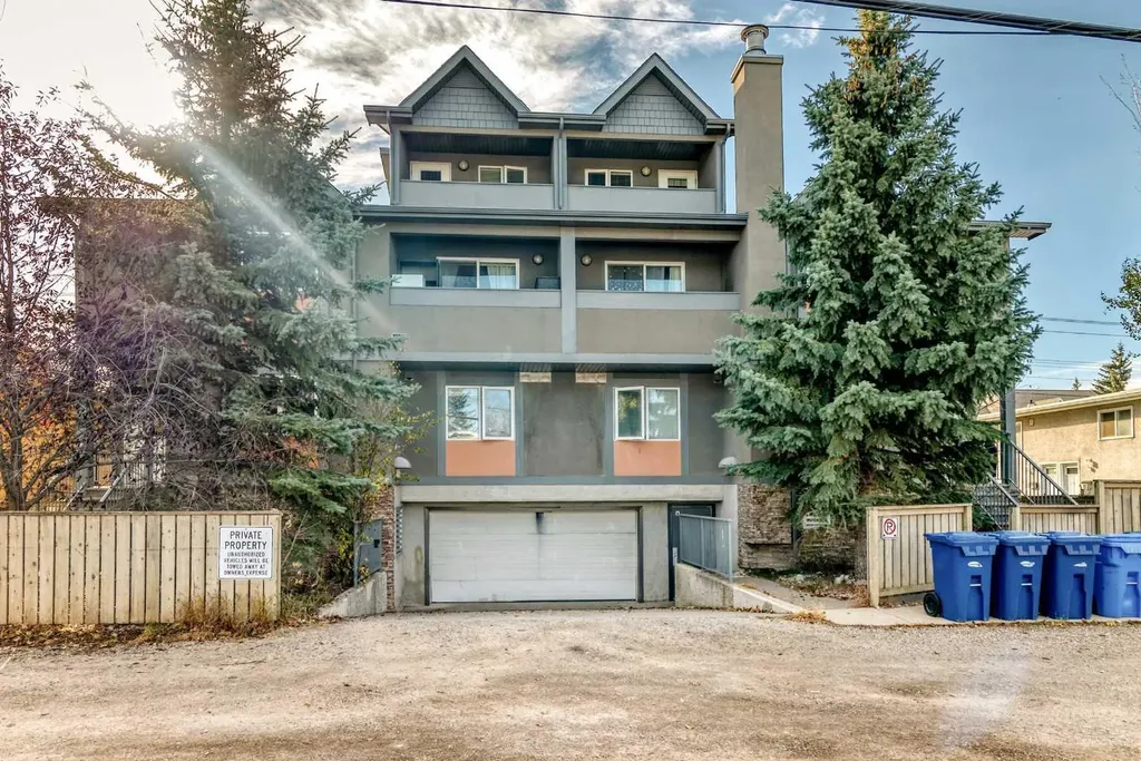 7716 Bowness Road NW Calgary AB T3B 0H1