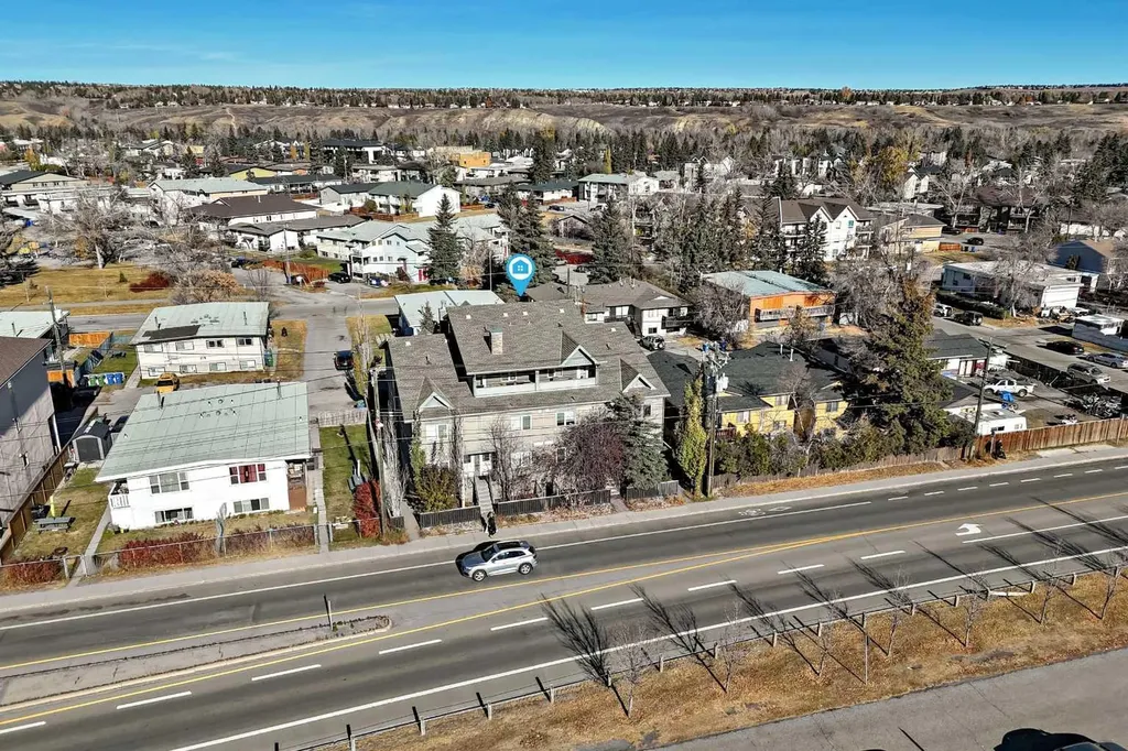 7716 Bowness Road NW Calgary AB T3B 0H1