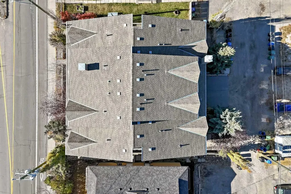 7716 Bowness Road NW Calgary AB T3B 0H1