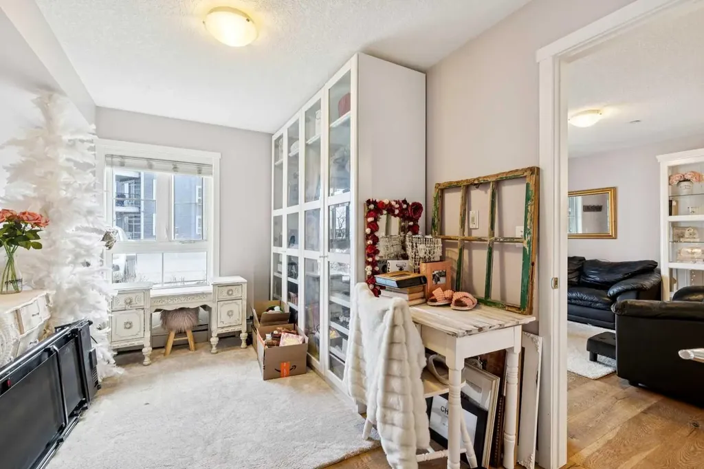 279 Copperpond Common SE Calgary AB T2Z 1J1