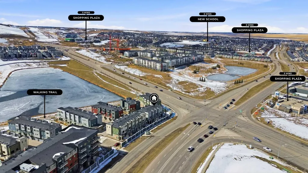218 Sherwood Square NW Calgary AB T3R 0Y2