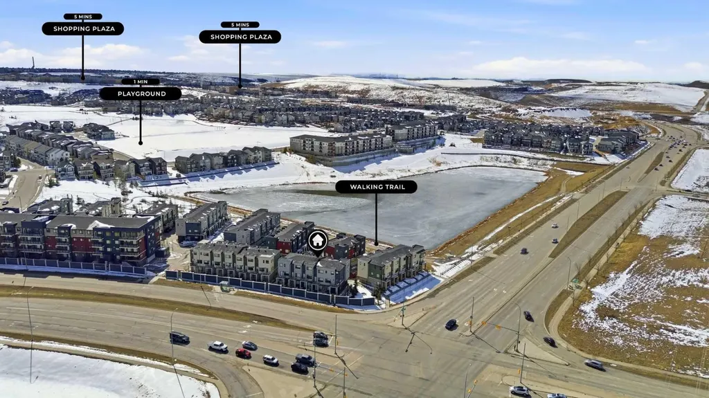 218 Sherwood Square NW Calgary AB T3R 0Y2