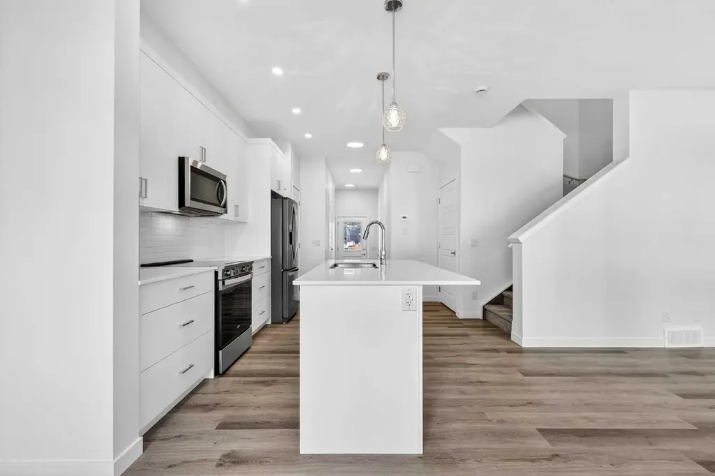 50 Creekside Way SW Calgary AB T2X 6E2