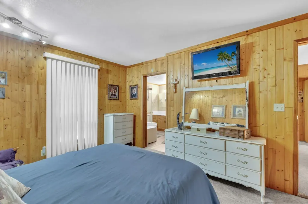 41513 Highway 771 Rural Lacombe County AB T0C 0J0