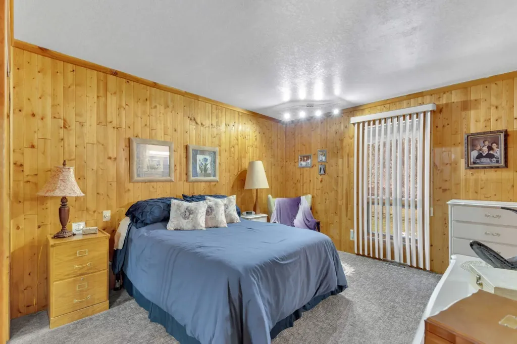 41513 Highway 771 Rural Lacombe County AB T0C 0J0