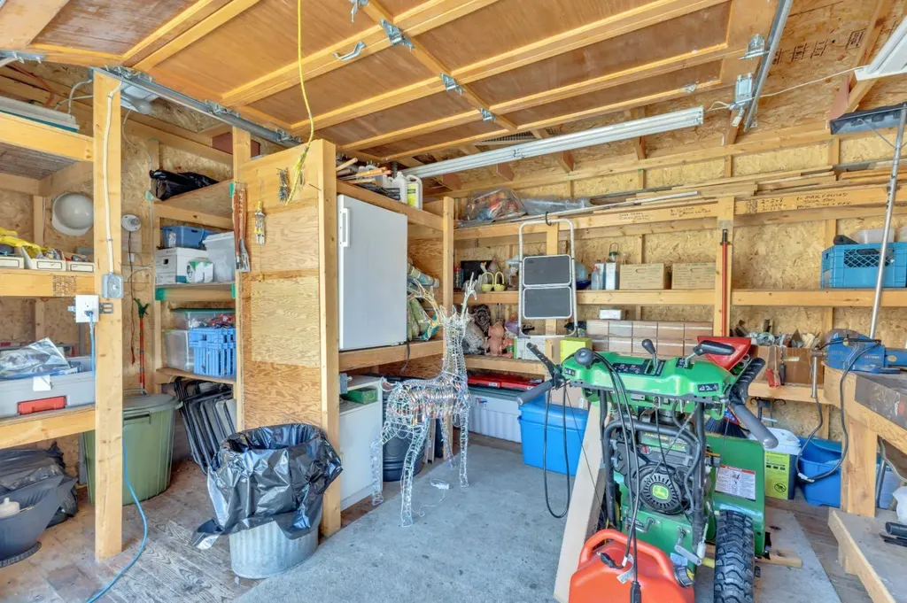41513 Highway 771 Rural Lacombe County AB T0C 0J0