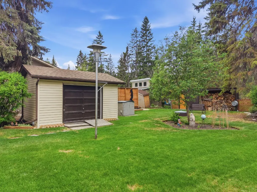 41513 Highway 771 Rural Lacombe County AB T0C 0J0