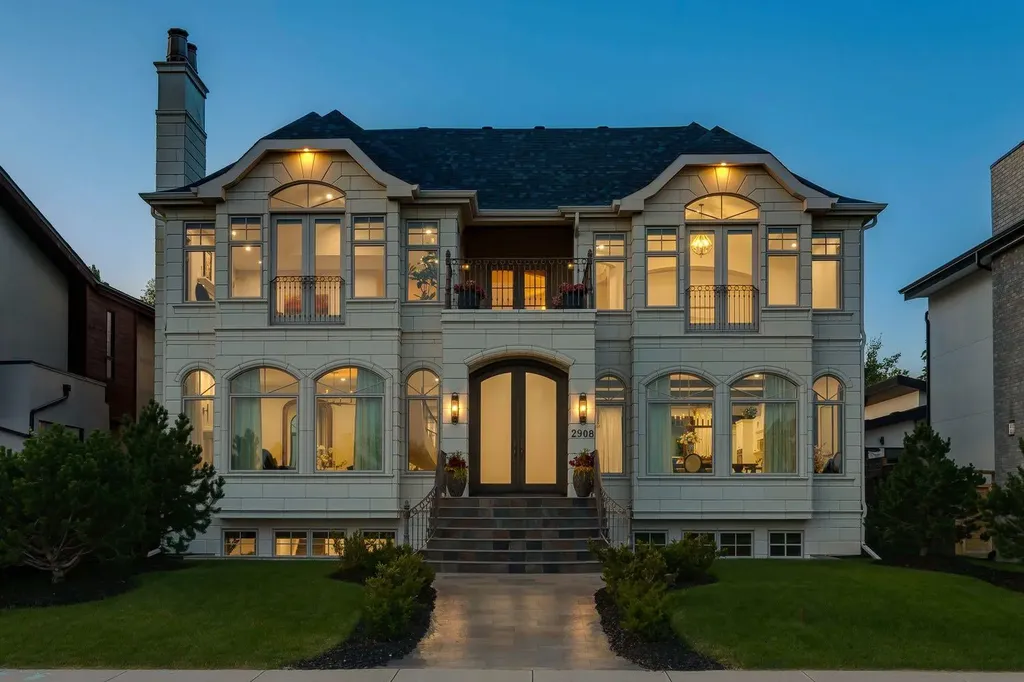 2908 Toronto Crescent NW Calgary AB T2N 3W2