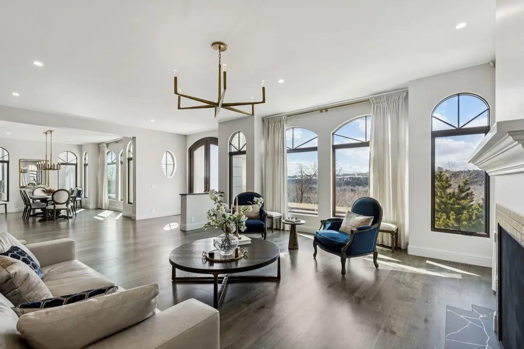 2908 Toronto Crescent NW Calgary AB T2N 3W2