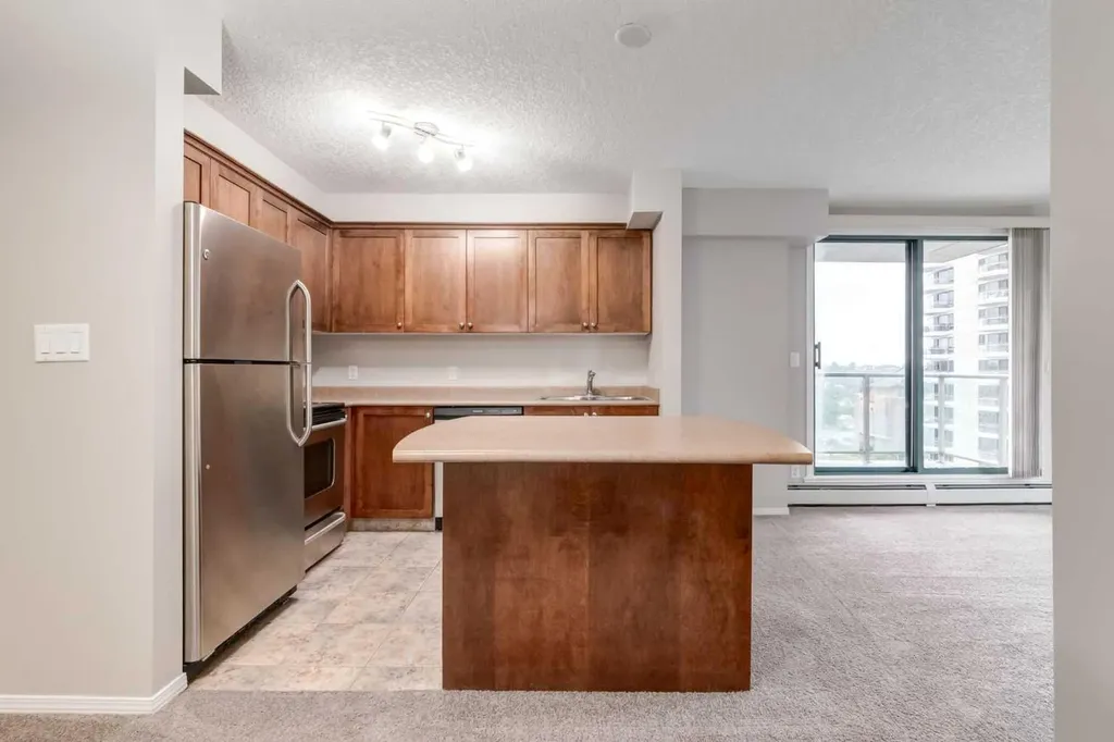 1111 6 Avenue SW Calgary AB T2P 5M5