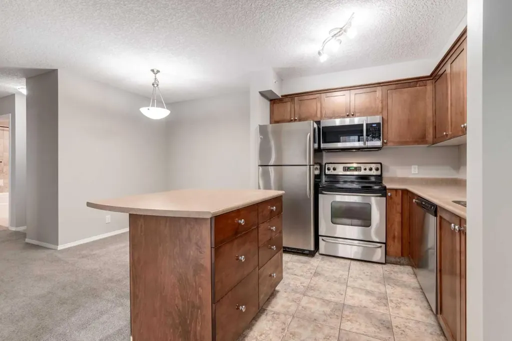 1111 6 Avenue SW Calgary AB T2P 5M5