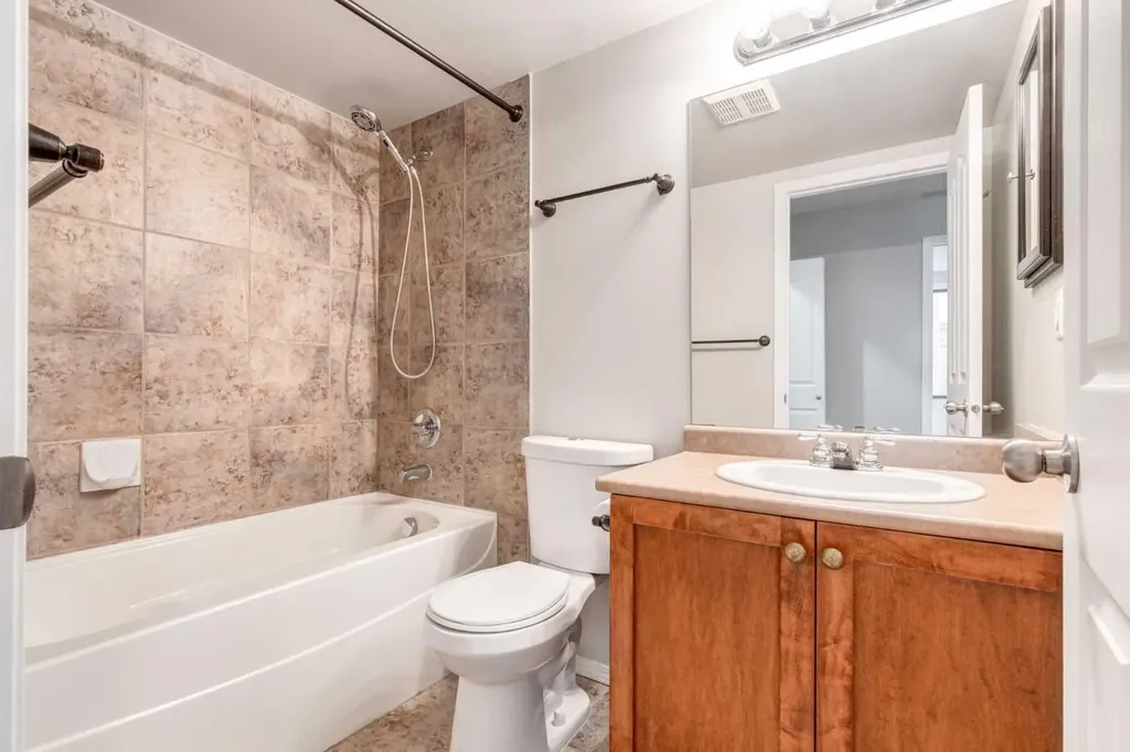 1111 6 Avenue SW Calgary AB T2P 5M5