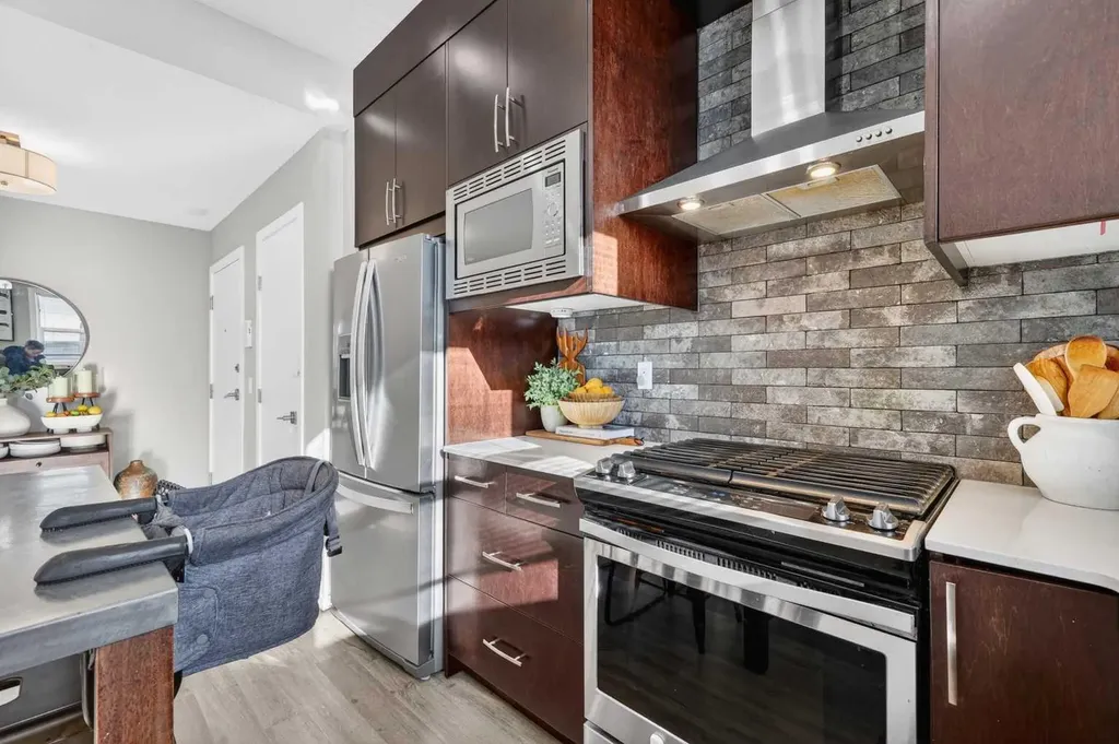 445 Redstone Walk NE Calgary AB T3N 1M5