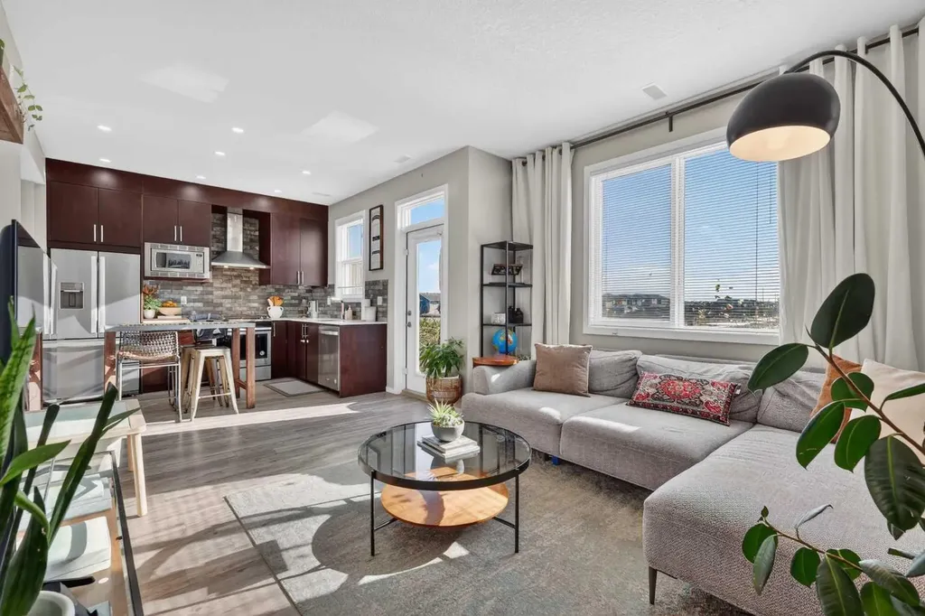 445 Redstone Walk NE Calgary AB T3N 1M5