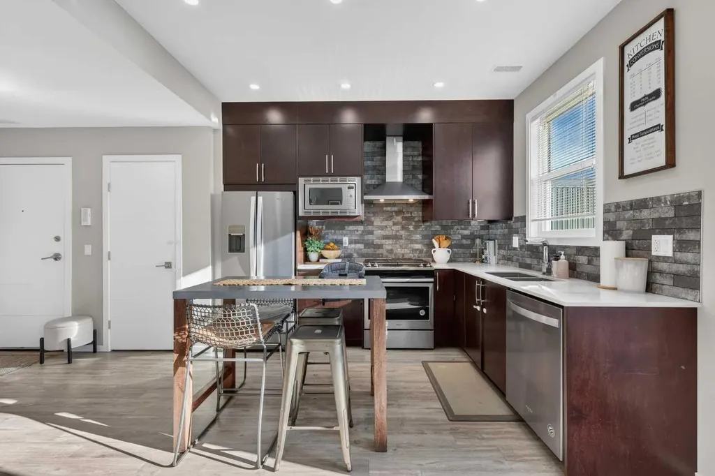 445 Redstone Walk NE Calgary AB T3N 1M5